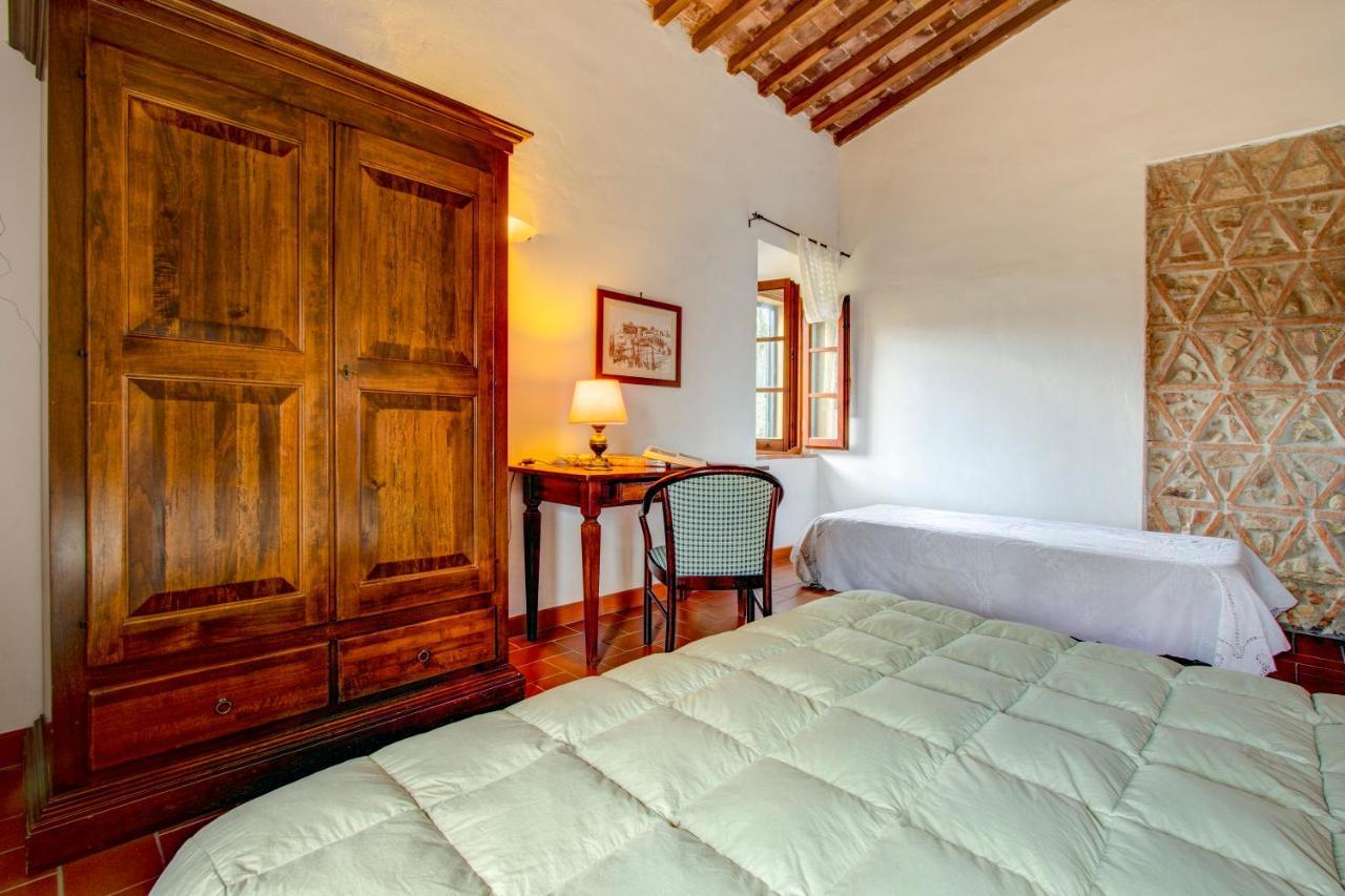 Agriturismo Filettro โวลแตร์รา ภายนอก รูปภาพ