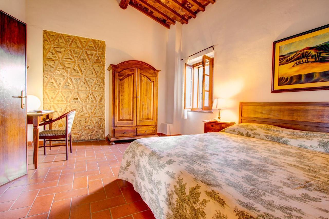 Agriturismo Filettro โวลแตร์รา ภายนอก รูปภาพ