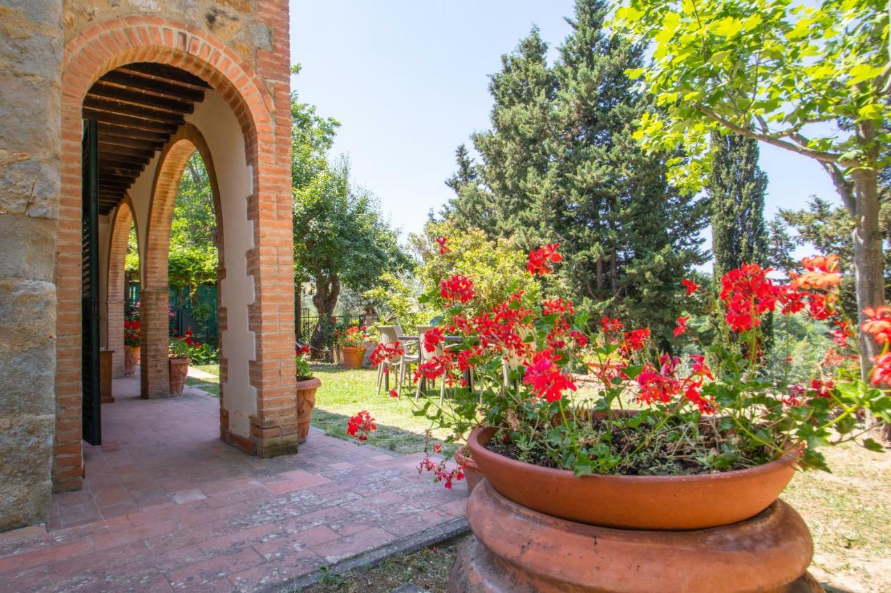 Agriturismo Filettro โวลแตร์รา ภายนอก รูปภาพ
