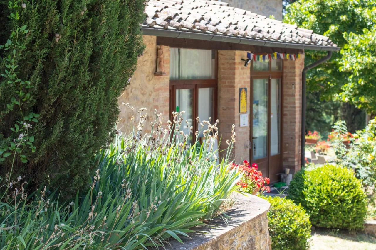 Agriturismo Filettro โวลแตร์รา ภายนอก รูปภาพ