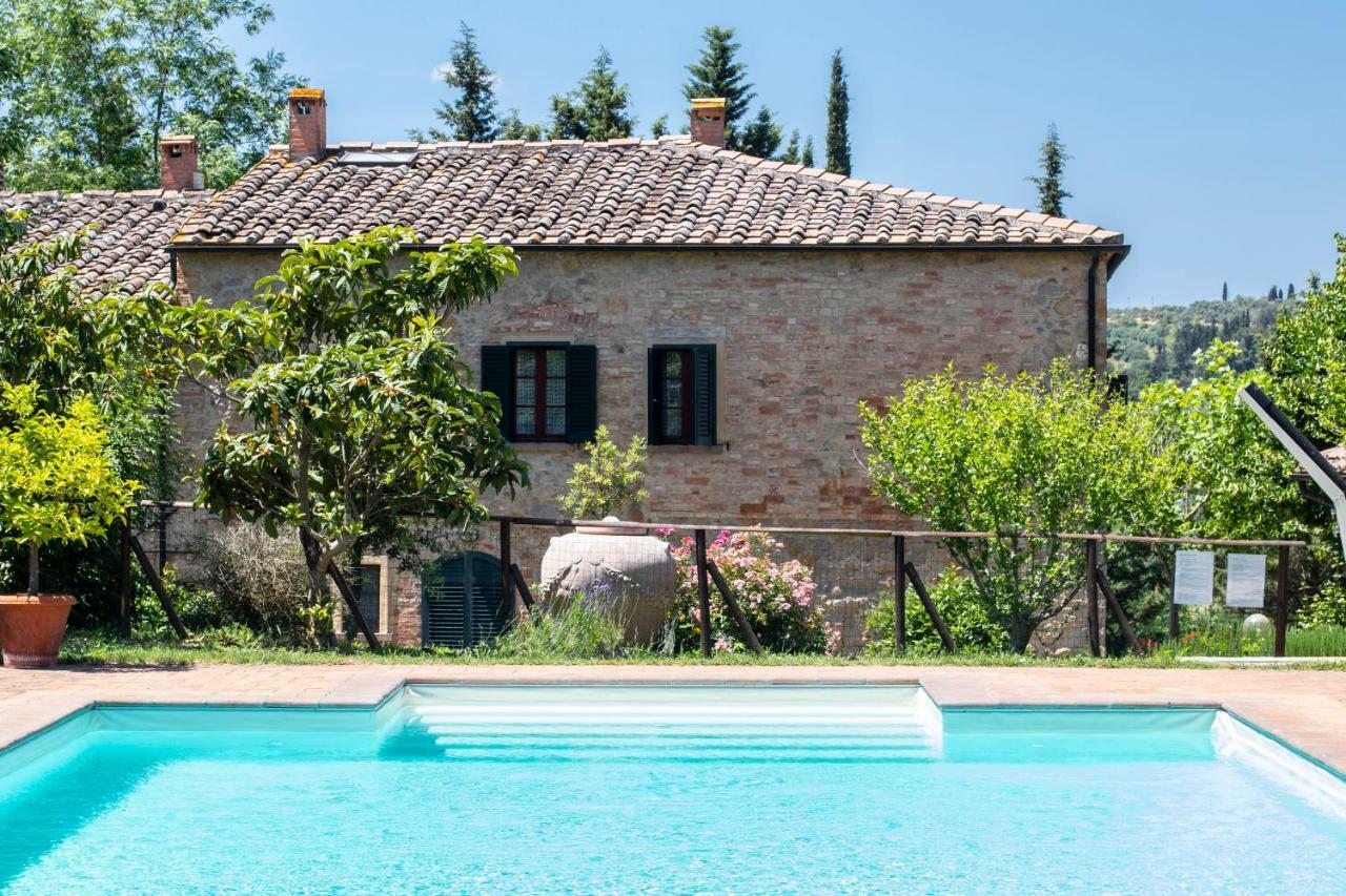 Agriturismo Filettro โวลแตร์รา ภายนอก รูปภาพ
